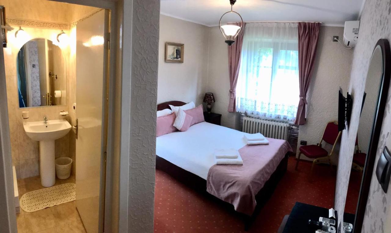 Pension Hotel Fast Rădăuţi المظهر الخارجي الصورة