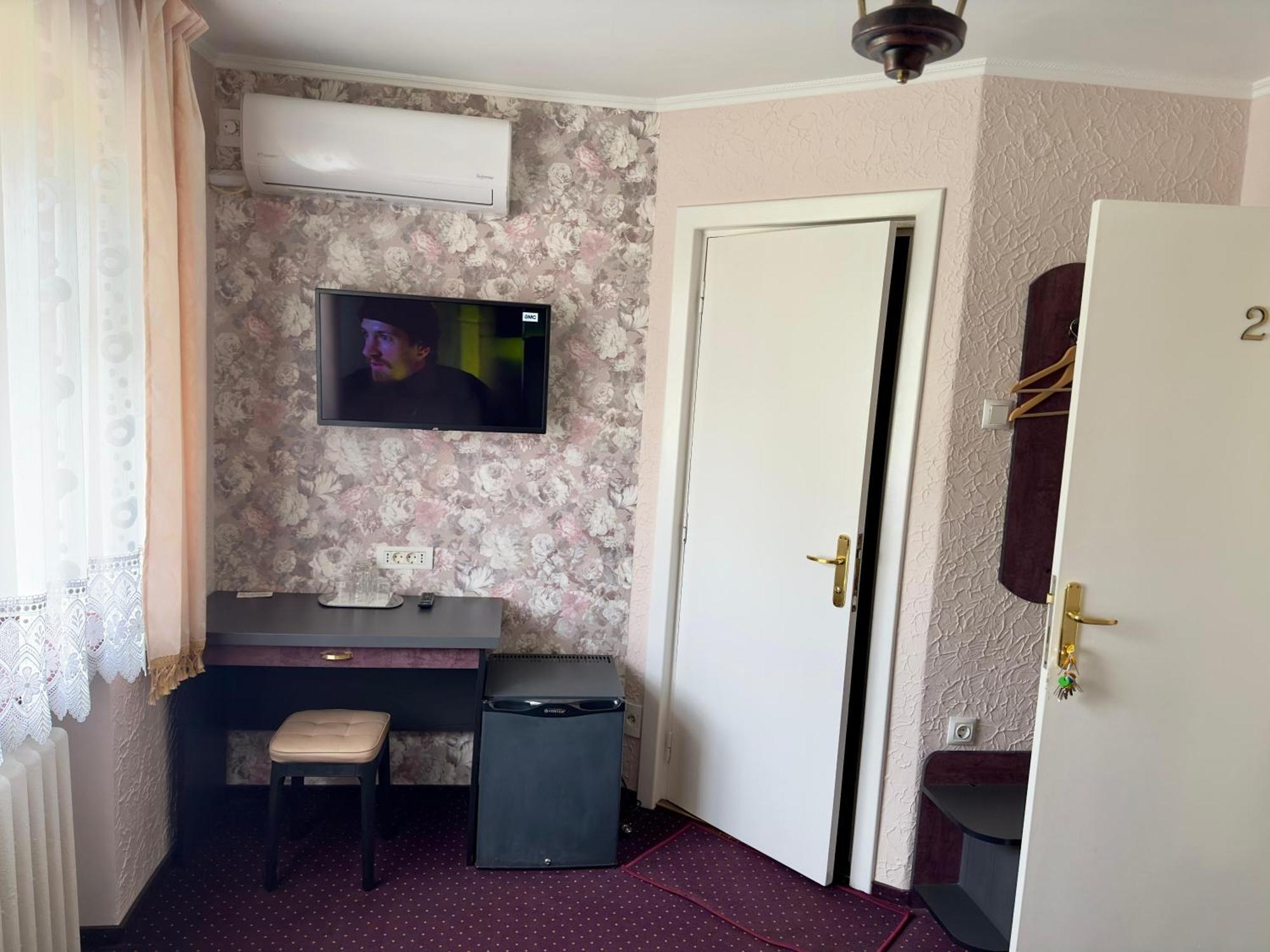 Pension Hotel Fast Rădăuţi المظهر الخارجي الصورة